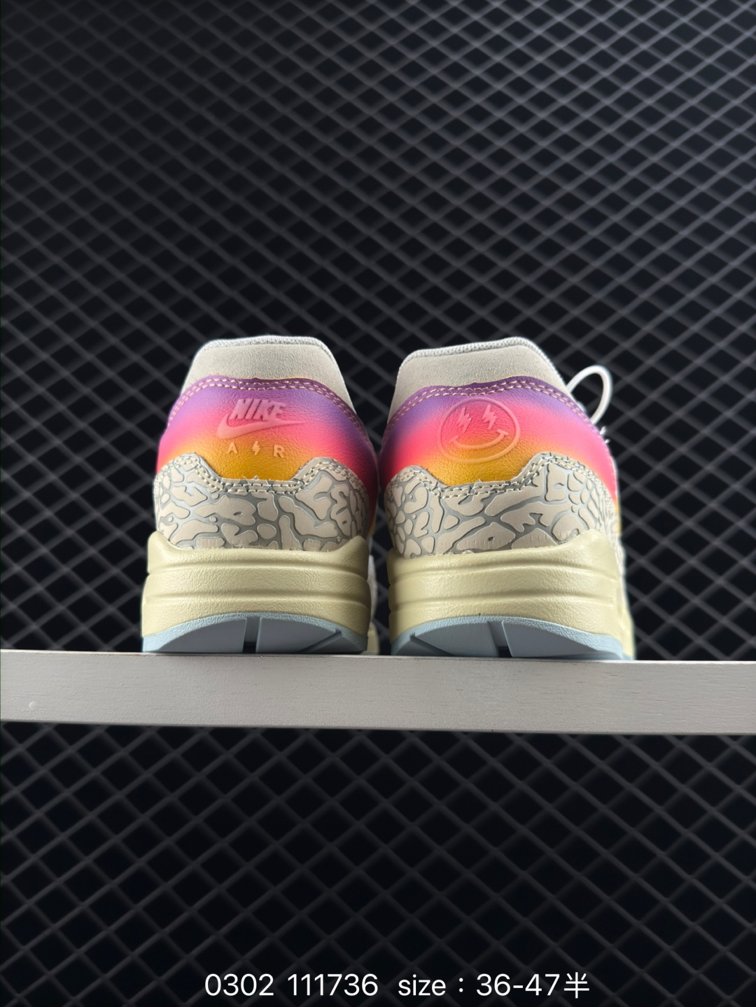 Air Jordan 3 Retro ”Hide and Sneak“